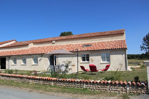 gite-la-benetiere-saint-valerien-85570-2