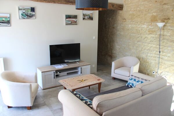 gite-la-benetiere-saint-valerien-85570-3