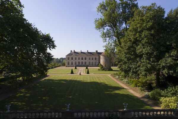 parc-du-chateau-de-l-hermenault-85570-03
