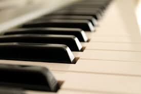 piano - SAINT HILAIRE DE RIEZ