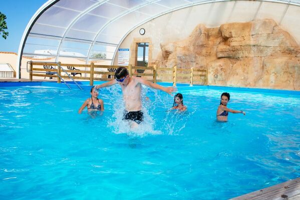 piscine couverte chauffée