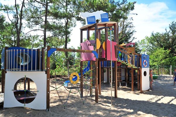 jeux_enfants_Clos des pins_Saint Hilaire de Riez