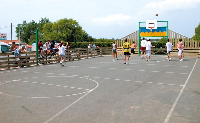 terrain_multisports_Clos des pins_Saint Hilaire de Riez