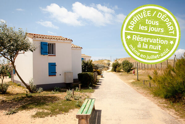 village-vacances-petit-bec-acces-direct-plage