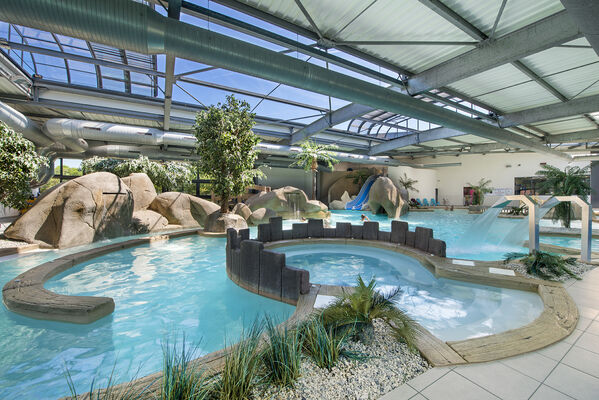 Parc aquatique intérieur - camping l'océan