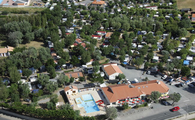 vueduciel_lebosquet_sainthilairederiez