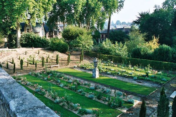 Roseraie du Château de Josselin