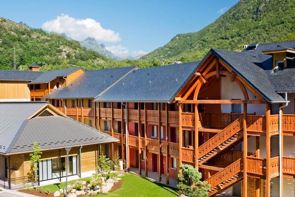 résidence lagrange confort + les chalets d'ax à ax les thermes