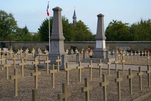 Tombe Roland GARROS