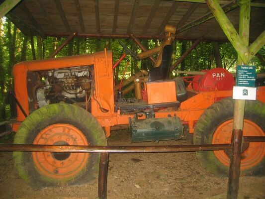 vieux tracteur