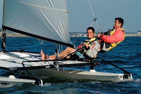 centre-nautique-Larmor-Plage-Groix-Lorient-Morbihan-Bretagne-Sud
