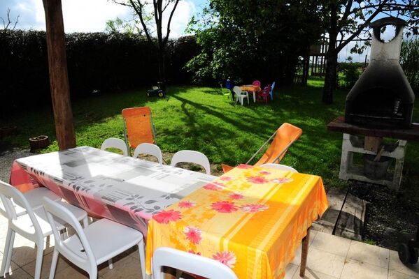 Gîte Manola, maison avec jardin entre Charleville-Mézières et Verdun, piscine chauffée - Fossé - Ardennes
