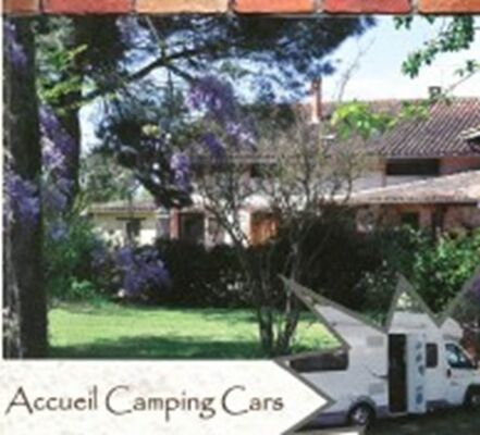 Aire de camping-car Ferme des Pibouls