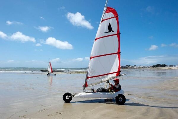 centre-nautique-Larmor-Plage-Groix-Lorient-Morbihan-Bretagne-Sud