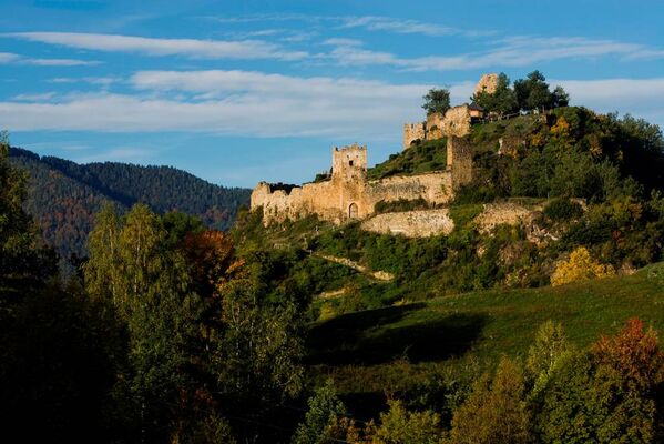 Le Château de Lordat en Ariège Pyrénées