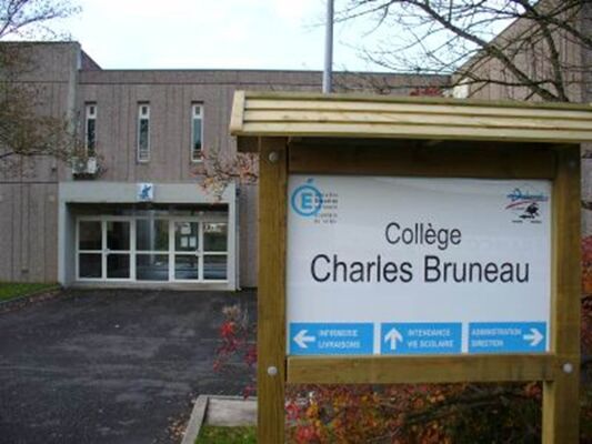 Collège Charles Bruneau