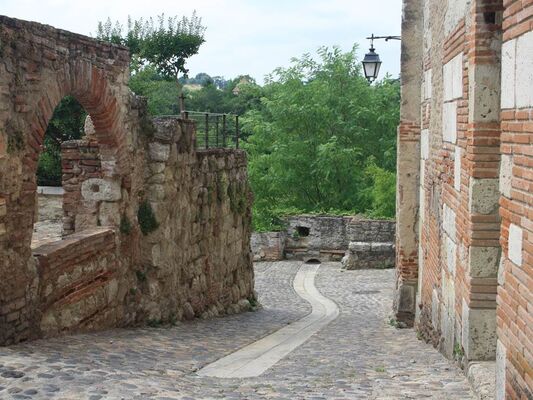 Ruelle typique locale
