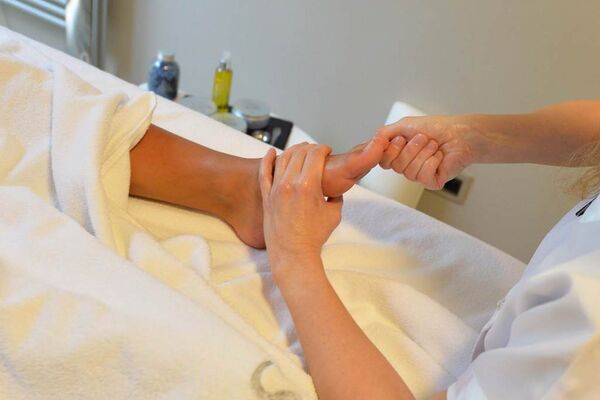 Thalazur-Carnac-massage-pied-Morbihan-Bretagne-Sud