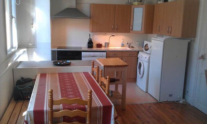 appartement 4 personnes à ax les thermes - coin cuisine