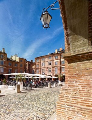 Place Nationale - Montauban Tarn-et-Garonne - Monument