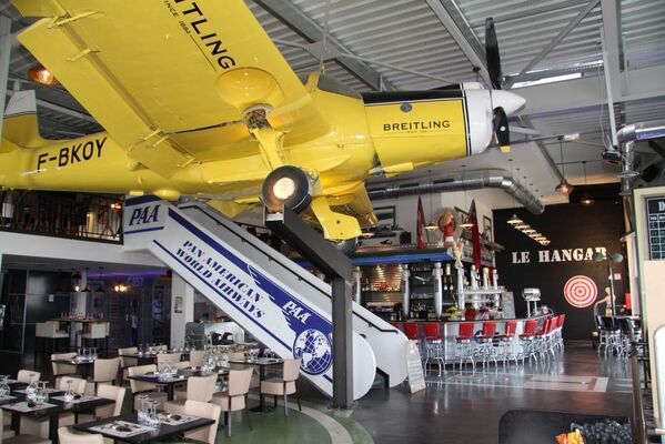 Le Hangar