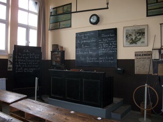 Maison d'Ecole (10) mb