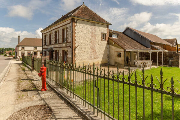 Les Cas Rouge