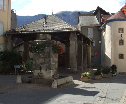 Place Grenette St Bonnet en Champsaur