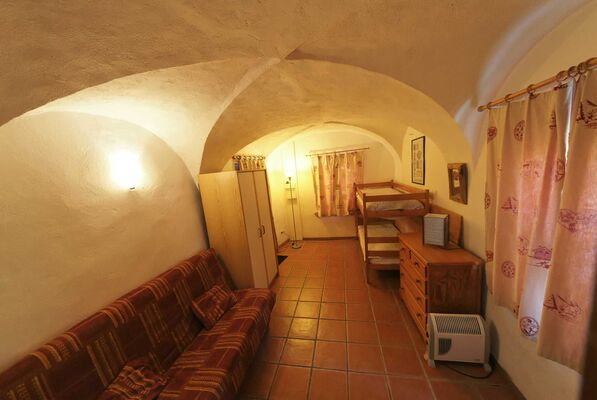 Gite Clouzis Salon Chambre