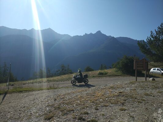 Moto au Pas du Loup