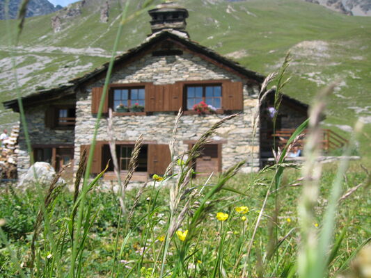 val-cenis-lanslevillard-refuge-vallonbrun