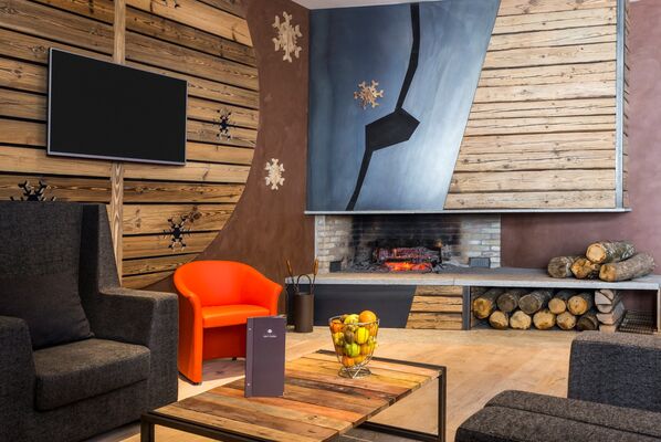 val-cenis-hotel-4-charles-maranatha-salon