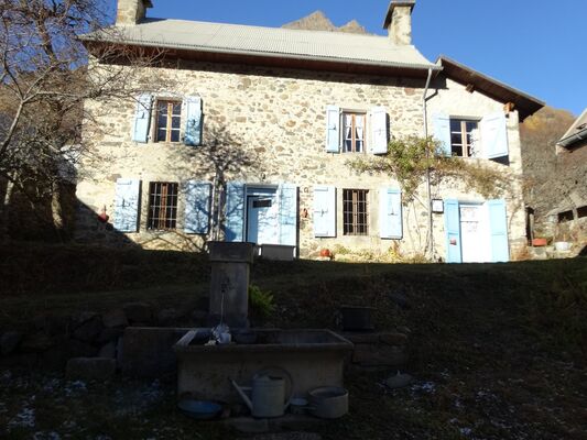 Maison Meublé Mme BEGUIN H Champoléon