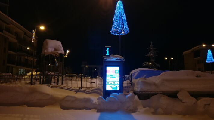 Borne tactile place du Queyrelet