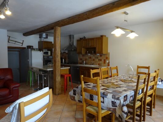 Séjour cuisine Mme Perbet C Meublé Ancelle Le Château