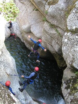 Antipodes Canyoning - Randonnee aquatique