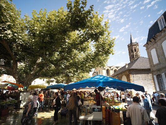 MARCHE HEBDOMADAIRE