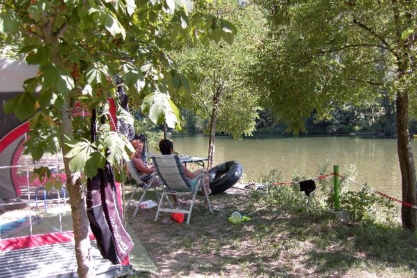 CAMPING LONGUE-LEGUE