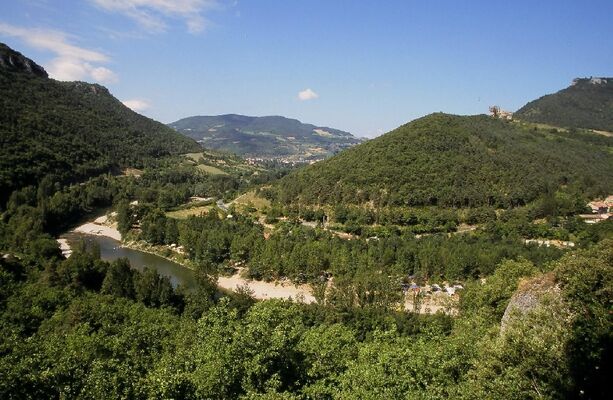 CAMPING LE PEYRELADE
