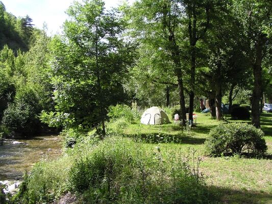 CAMPING LES PEUPLIERS