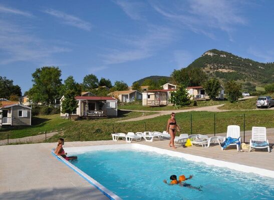 VAL ST GEORGES