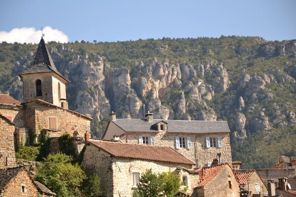 L'OUSTAL DE LA FONTAINE