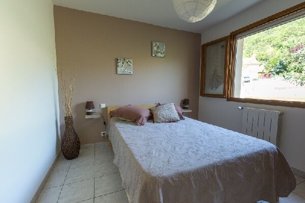 AGRET Claudie - VILLA LE NOISETIER