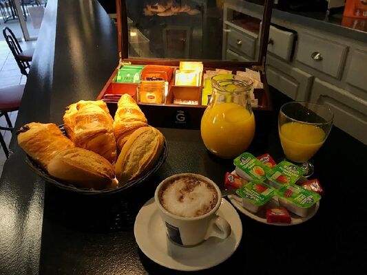 Petit déjeuner à l'Hôtel l'étape