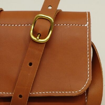 Pochette en cuir "Pain Brulé" Tanné de manière végétale à Rodez fabriquée par mes soins