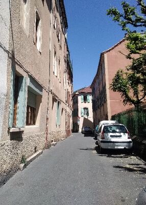 La rue du logement - vue sur la Pouncho dans la rue