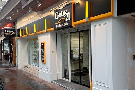 imgcarousel-name-mising