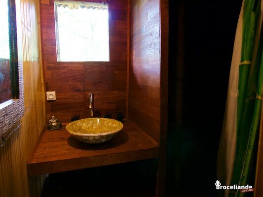 Cabane Bambou-10 Camping d'Aleth St-Malo de Beignon Brocéliande12