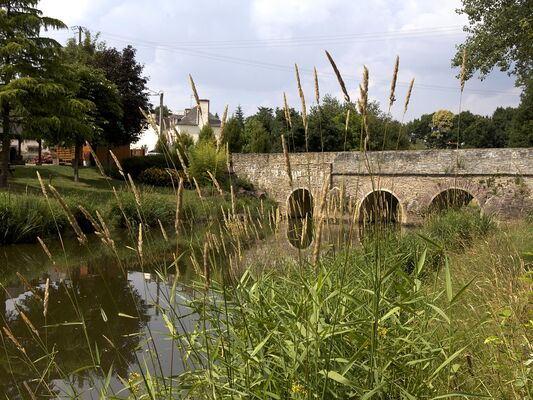 Camping Merlin L'enchanteur - Loyat - Brocéliande