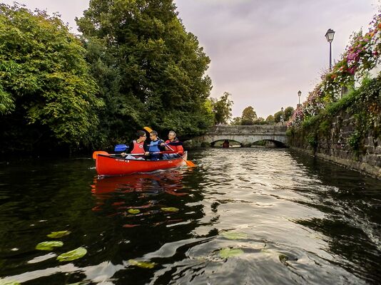 Visites guidées en canoë Montfort au crépuscule